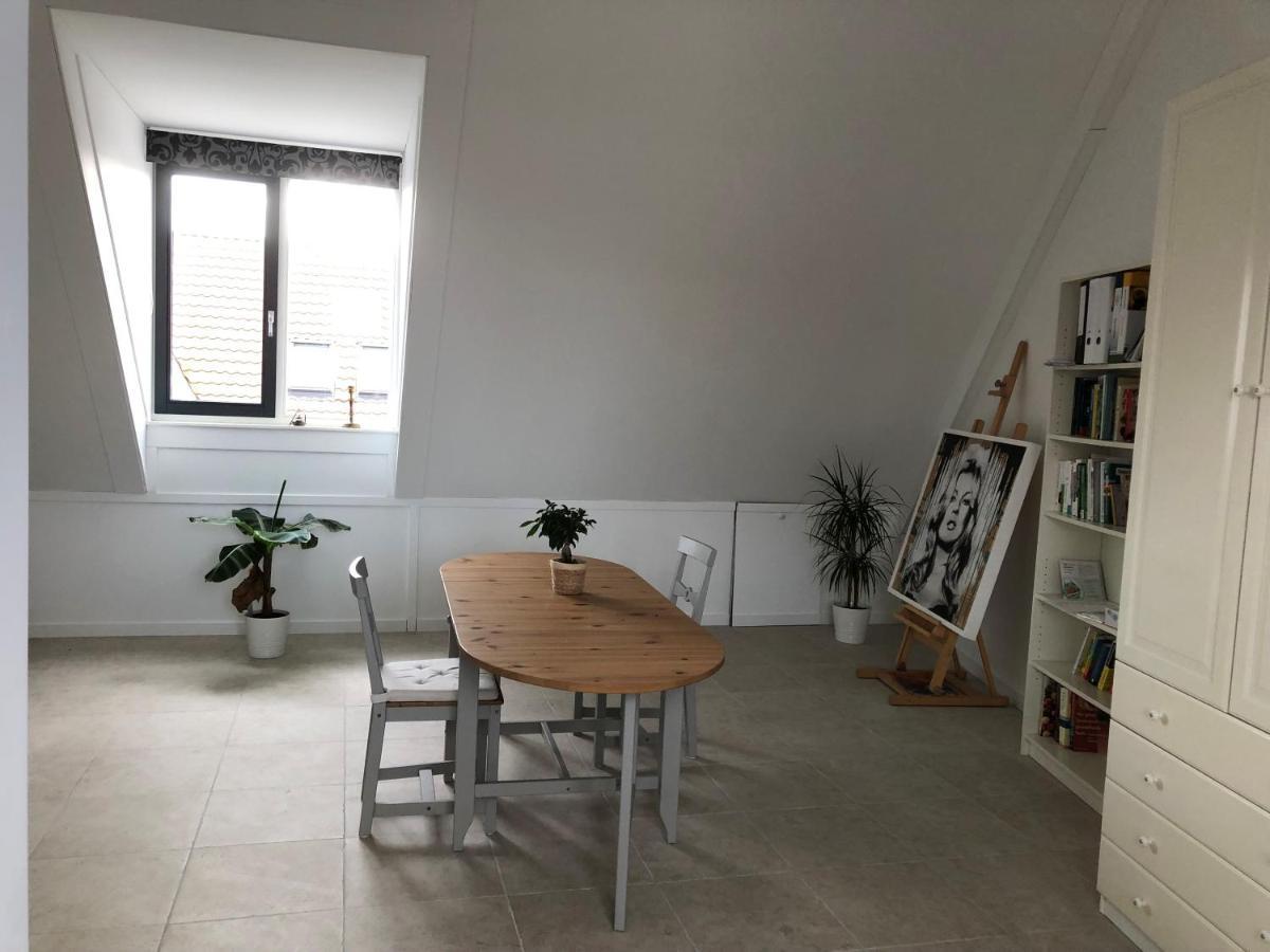 B&B Twiske Zuid, Amsterdam Free Parking Bagian luar foto