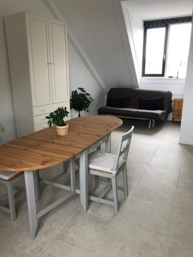 B&B Twiske Zuid, Amsterdam Free Parking Bagian luar foto